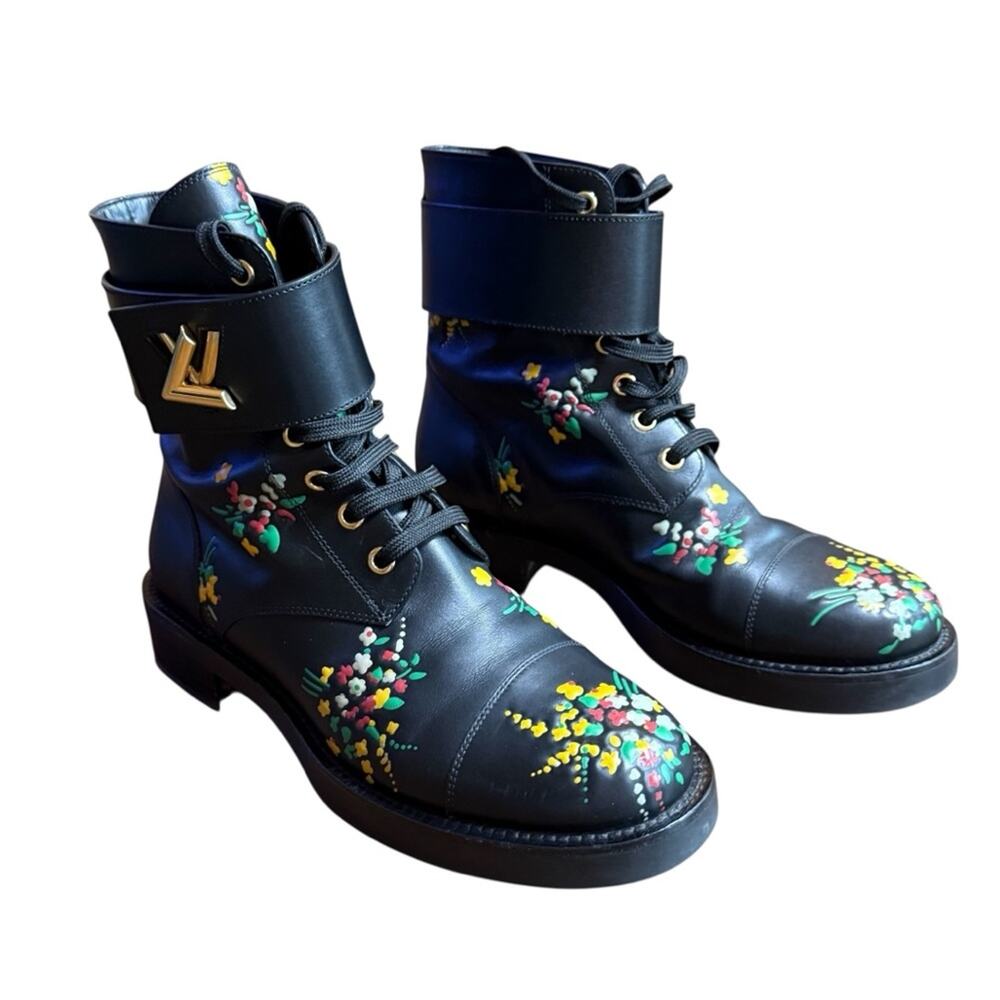 LOUIS VUITTON Wonderland Floral Ranger Leather Boots Gold LV Buckle EU 38 U8 - Picture 3 of 13